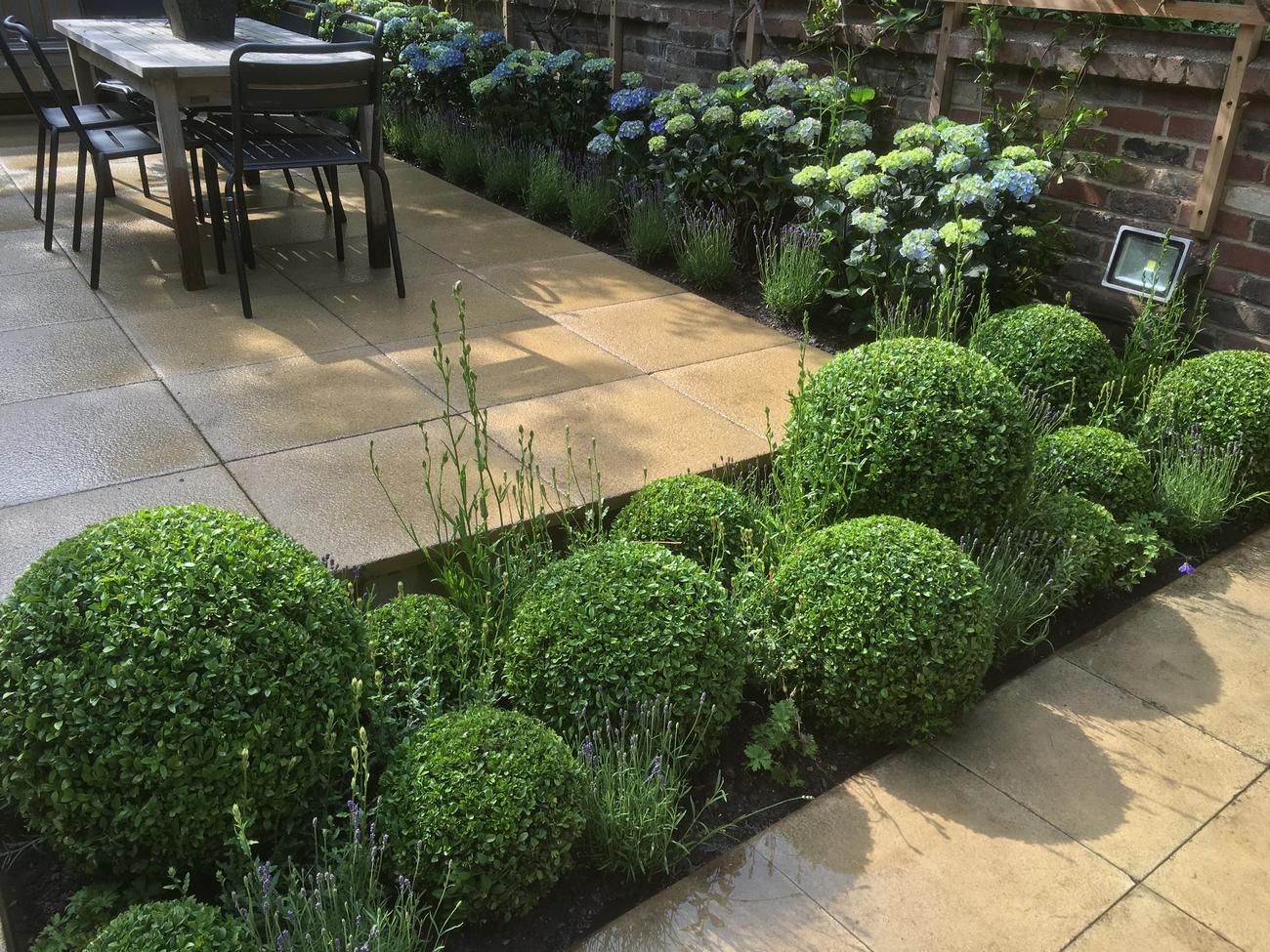 Courtyards and Roof Gardens | Landscaper in Central London and Knightsbridge gallery image 8